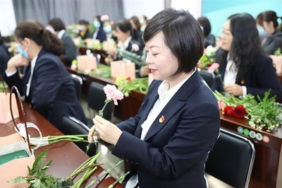 插花的基本知识和技巧视频教程,插花入门基础教程